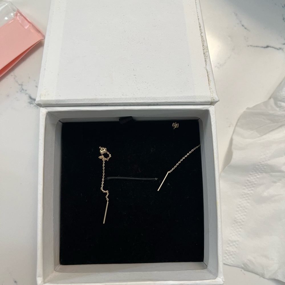 Mejuri Sapphire Threaders 
Material: 14k Yellow Gold, White Sapphire